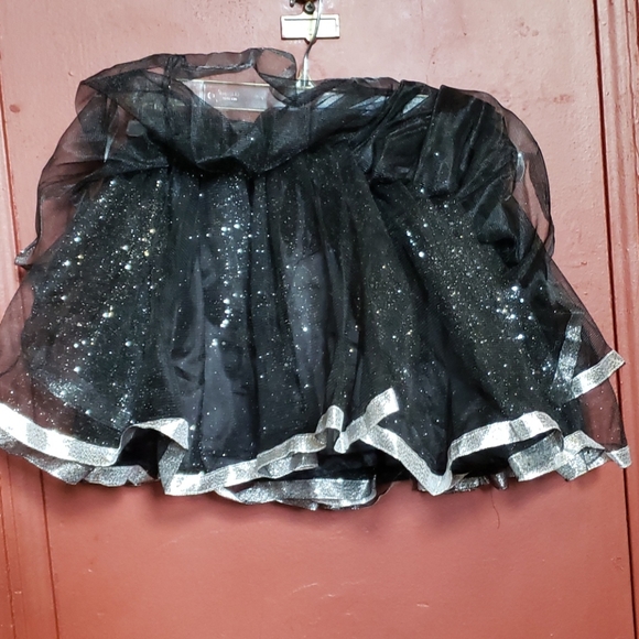 Toddler Black and Silver Tiered and Tulle Skirt - Picture 7 of 9